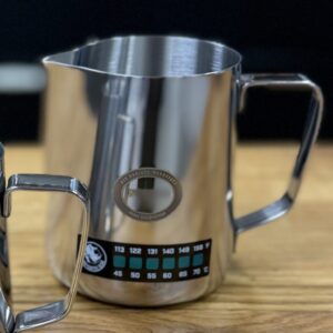 espresso36-Milchkaennchen-mit-Thermometer-590ml